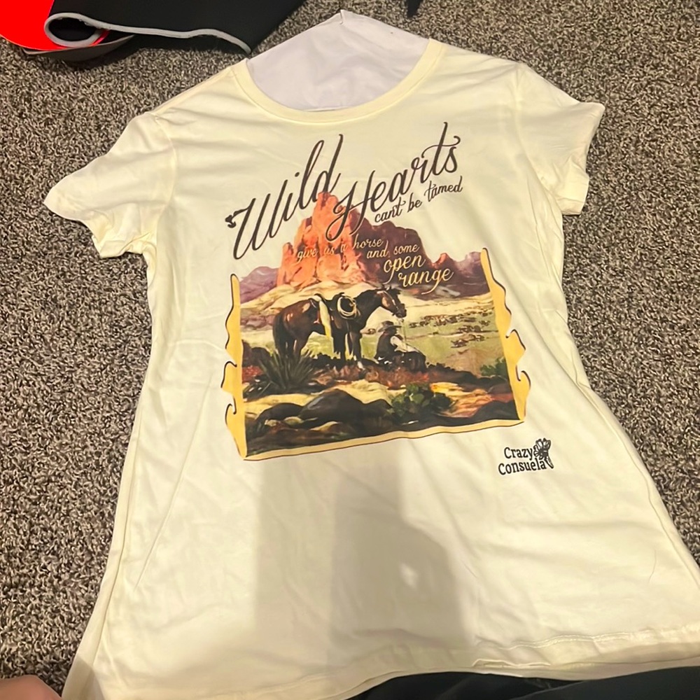 Crazy consuela western tee. Sz large.